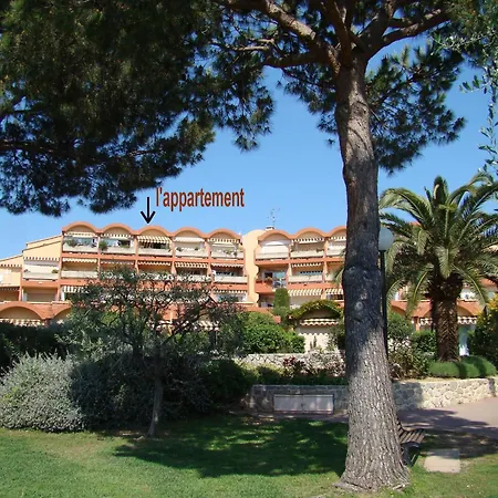 A Antibes, 33 M², Piscine Partagee アンティーブ